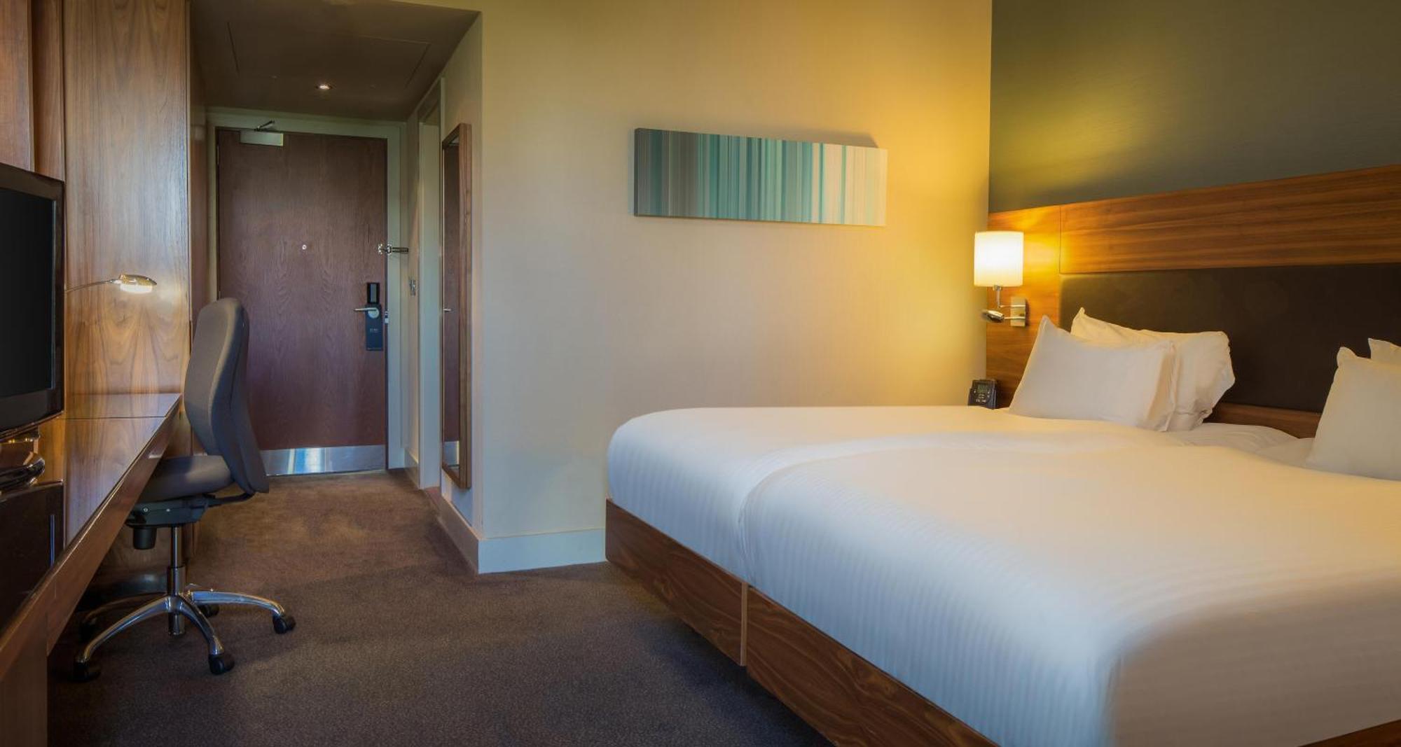 Twin Room,1765819861:JPEG